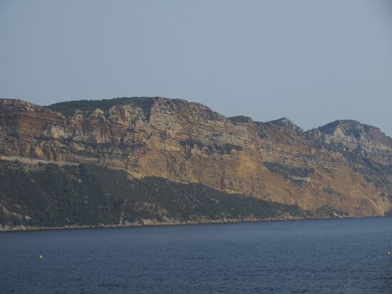 Man hat auch einen Blick auf Cap Canaille