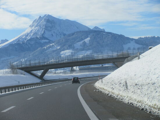 Fast kein Verkehr auf der Autobahn