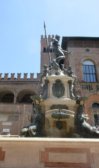 Neptunbrunnen am Piazza Maggiore