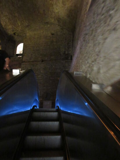 Rolltreppen zur OberstadtKu