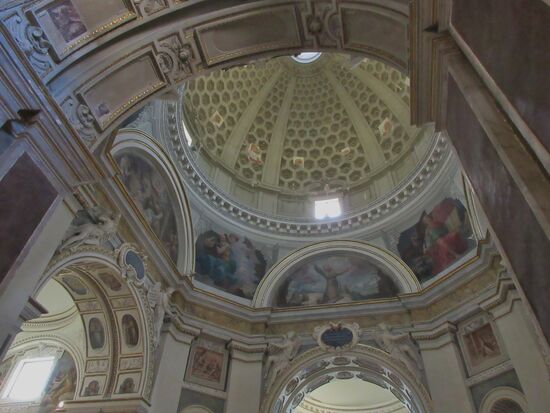 Im Inneren der Kirche