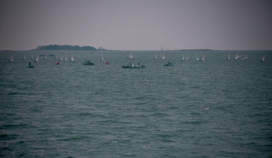 Viele Segeljollen unterwegs