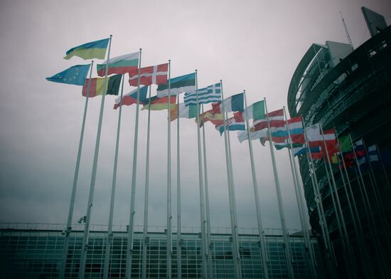 Die Fahnen der Mitgliedsländer