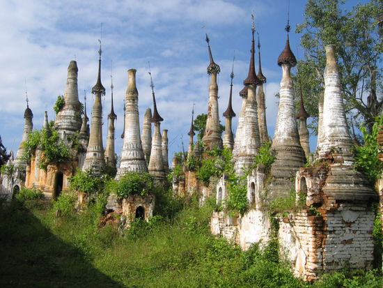 Stupas in Indein