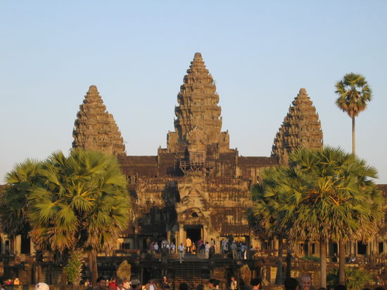 ... die Westseite am spaeten Nachmittag...