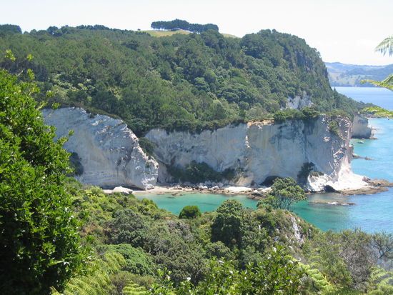 Blick auf Cathedral Cove