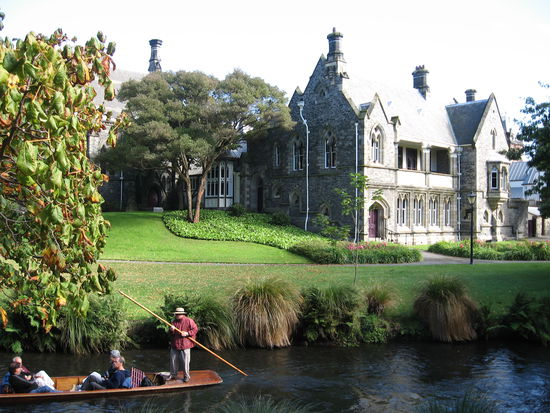 River Avon, Gondoliere, schoenes Haus