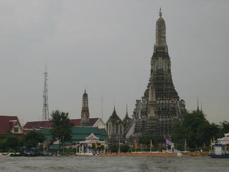 Anfahrt mit dem Boot zum Wat Arun