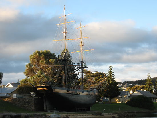 Die Amity als Nachbau...