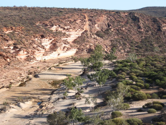 Allerdings fuehrt der Fluss kaum Wasser
