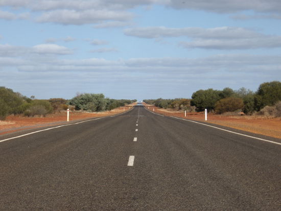 ... immer gerade aus...