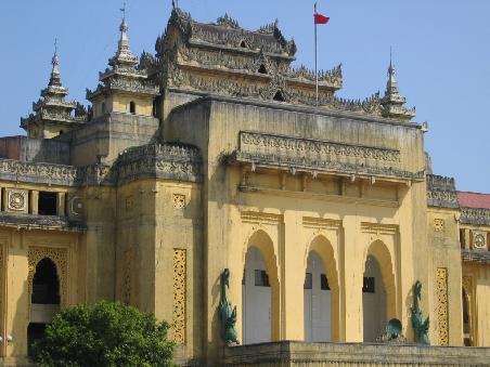 Kolonialgebaeude in Yangon