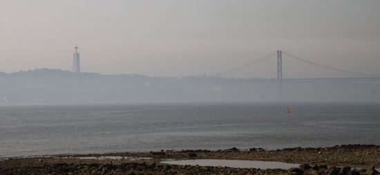 Lissabon - Teijo, Brücke des 25. April sowie Statue Cristo Rei