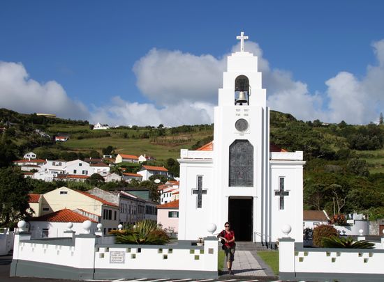 Horta - Stadtimpressionen