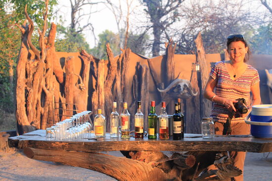 An der Open-Air-Bar in der "Kana-Kara-Lodge"