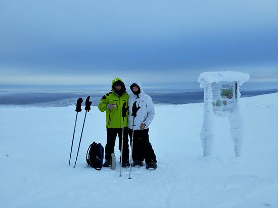 auf dem Gipfel vom lisakkipää ein warmes Punch 13.02.
