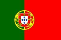 Landesname von Portugal
Der Name Portugal entstammt dem vom Römischen Imperium angelegten Hafen Porto, lateinisch Portus Cale (lateinisch portus bedeutet „Hafen“). Es ist umstritten, was mit Cale gemeint ist. Einige Gelehrten meinen, Cale beziehe sich auf die Gallaeker (altgriechisch Καλλαικοί Kallaikoi, lateinisch Callaici oder Callaeci) – „Hafen der Galläker“. Andere meinen, es handele sich um ein Überbleibsel von lateinisch calidus, was „warm“ bedeutet – „Warmer Hafen“. Andere Historiker haben vermutet, die Griechen hätten als Erste dort gesiedelt und das altgriechische Wort καλός kalós für „schön“ sei namensgebend gewesen – „Schöner Hafen“.Anm. Im Mittelalter wurde Portus Cale zu Portucale, später Portugale, wobei der Name im 7. und 8. Jahrhundert nur die nördlichen Teile des Landes bezeichnete, also die Region zwischen den Flüssen Douro und Minho. (Wikipedia)
Jetzt geht es an die Planung der Reise.
Was ändern wir?
Sicher werden wir dieses mal unser Motorrad (Honda Roller 700 ccm) mitnehmen.
Auch die Elektro Fahrräder begleiten uns auf dieser Reise.
Die Etappen werden zwischen 150 -250 km sein, mit längeren Aufenthalte von 3 - 6 Tagen dazwischen, die Aufenthalte werden für Motorrad Touren, baden, wandern, Fahrrad Touren & relaxen benutzt.
So nach vielen Terminen, steht die erste TO-DO Liste mit nicht vergessenen wichtigen Dingen. Glück haben wir beim Wechselkurs vom Euro, etwas Pech beim Volltanken. Auto und Motorrad müssen noch einen Check und zur Kontrolle.
Heute 12.07.2022 haben wir eine Einladung vom ehemaligen Arbeitgeber bekommen, so dass wir die Rückkehr auf den 10. Okt. 2022 planen.
Unser Anhänger für das Motorrad ist bereit, ausgerüstet mit Photovoltaik Anlage 240 W / 150 A Batterie / 2000 W Umwandler so sind wir autark für mehrere Tag (wenn die Sonne scheint). Momentan bin ich in der Test Fase Kühlschrank läuft, Natel werden geladen, Bordbatterie aufgeladen. und immer noch Strom in der Batterie.