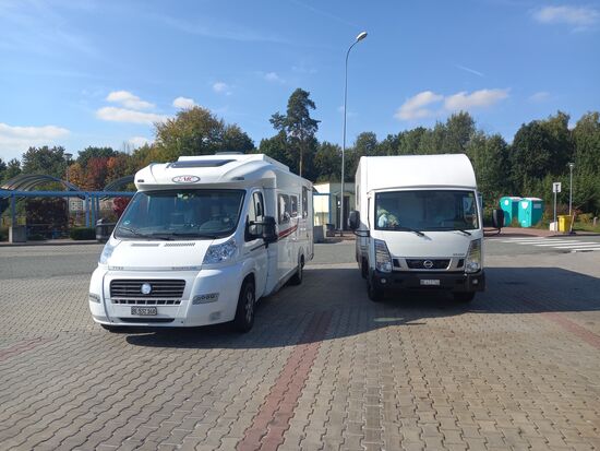 Unsere zwei Gefährten unseres links, Marlene und Wadi rechts.