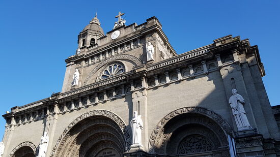 Eine Kirche mitten im sonst so buddistischen Asien, schon komisch. Aber die Philippinen sind nun einmal erzkatholisch.