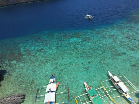 Und immer wenn du denkst, türkiser geht es nicht mehr, kommt von irgendwo eine neue Lagune her.....