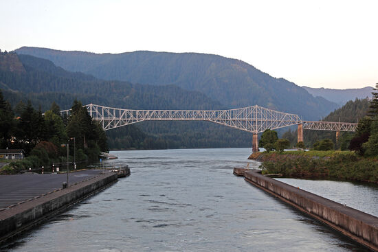 Die Brücke der Götter ist nach einer alten indianischen Legende benannt. Sie bezieht sich auf eine einst felsige Brücke, über die sich Götterfamilien treffen konnten. Als die Söhne des Gottes Saghalie, Klickitat und Wy'east, sich in das Mädchen Loowit verliebten, kam es zum Streit, bei dem die Brücke zerstört wurde. Klickitat, Wy'east und Loowit wurden getötet und in die Berge Mt.Adams, Mt.Hood und Mt.St.Helens verwandelt. Neben einer Strasse führt heute der Pacific Crest Trail über die Brücke. Im Buch "Wild" von Cheryl Strayed spielt die Brücke eine besondere Rolle. Das Buch wurde 2014 mit Reese Witherspoon in der Hauptrolle verfilmt.