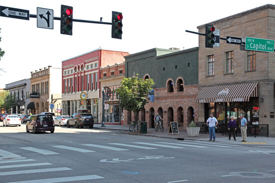 Obwohl Boise eine moderne, sehr geschäftige Stadt ist, herrscht in der Altstadt da und dort wenigstens noch ein Hauch von Wildwest- bzw. Gründerzeit-Romantik.