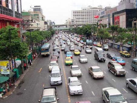 Die normale Verkehrssituation in Bangkok