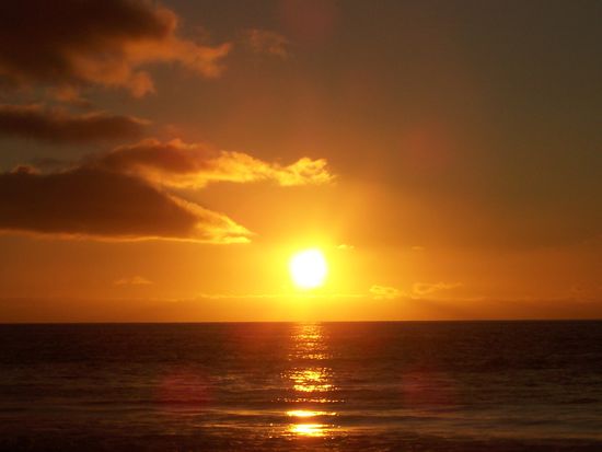 einer der Sonnenuntergaenge hier