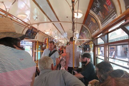 In der historischen Bahn der Linie 35