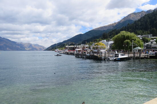 Am Ufer des Lake Wakatupi in Queenstown