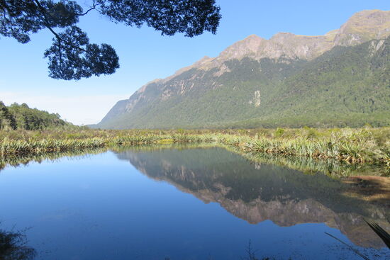 Wir haben Glück: das Wasser der Mirror Lakes ist spiegelglatt!