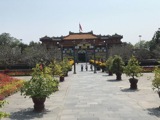 In der verbotenen Stadt, deren Hauthallen wie in Beijing von auf der Süd-Nord-Achse angelegt sind.