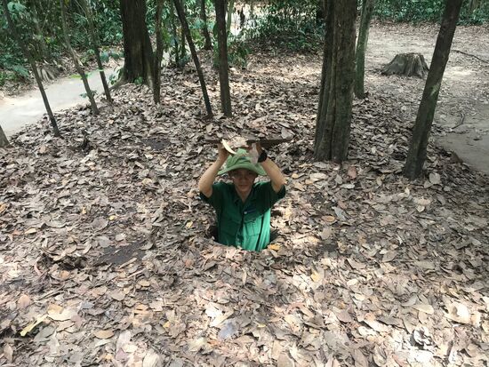 So klein und so getarnt war der Einstieg ins unterirdische Tunnelsystem.