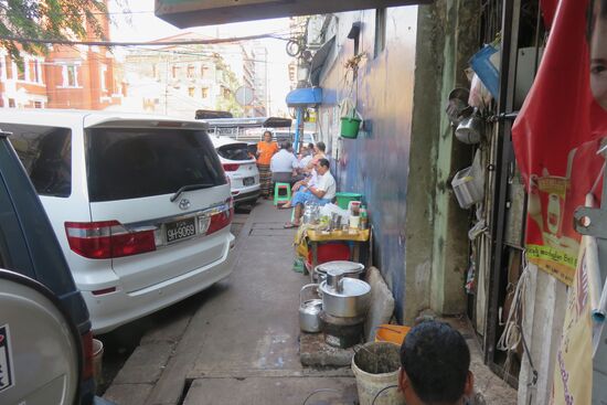 Für die Fußgänger bleibt kaum Platz.