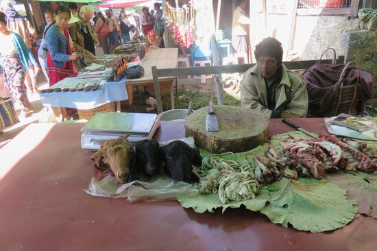 Fleischstand auf dem Markt