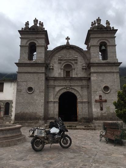 Die Kirche von Cotahuasi.