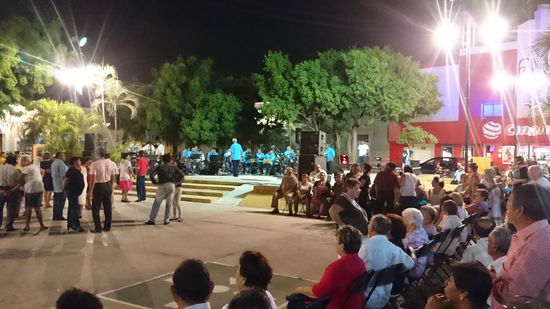 Party 70+ ein tolles Gefühl dabei zu sein!!! Und die Big Band war super