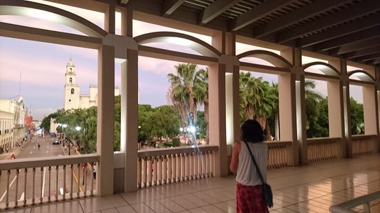 Blick auf die Cathedrale vom Gouverneurspalast