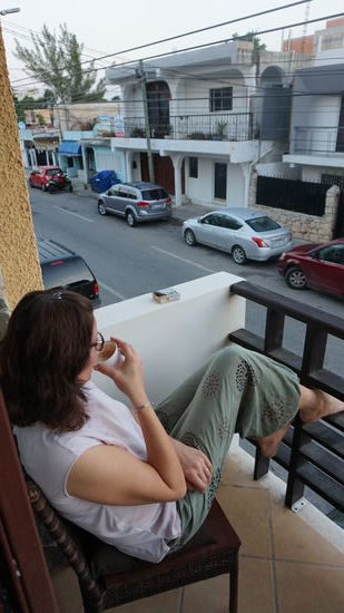 Klein aber fein. Wir lieben den Ausblick vom "Balkon". Es gibt IMMER was zu sehen