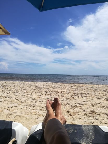 Playa Beach leider nicht karibisch blau, wegen Seegras