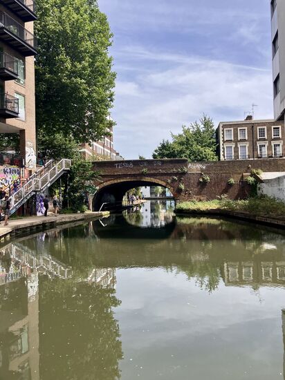 Am Regentkanal entlang