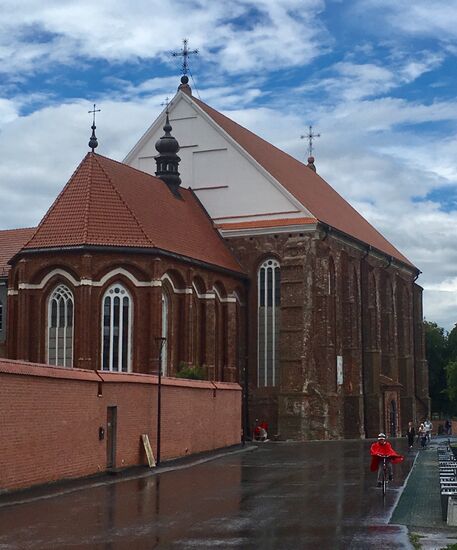 Kirche des Heiligen Märtyrers Georg 
zählt zu den ältesten Kirchen Kaunas und wurde an die Bernhardinermönche abgetreten.