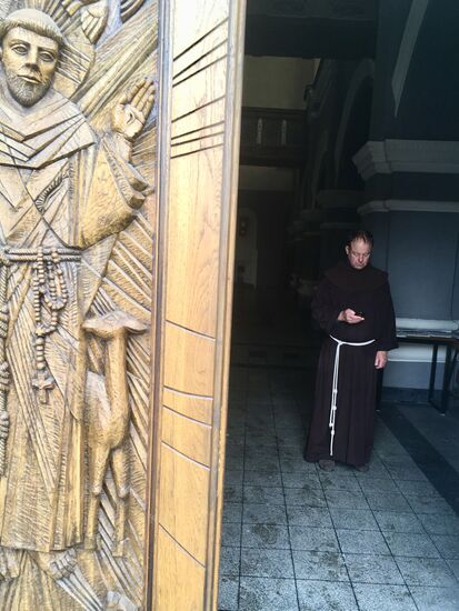 Auch die Mönche gehen mit der Zeit 