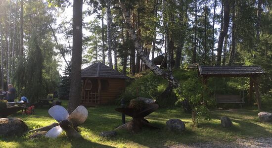Gemütliche Grillplätze am See