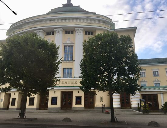 Oper Tallinn .... morgen sehen wir mehr