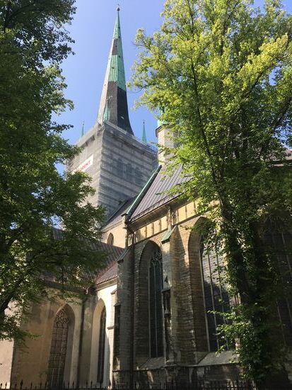 Olaikirche, aus dem 13. Jh. und benannt nach dem norwegischen König Olaf. Wird gerade restauriert und man kann leider nicht rein...