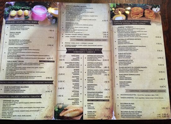 Wir haben Hunger und fahren auf Empfehlung der Chefin in eine  Kibinine....und freuen uns wieder für Litauen typische Gerichte und Preise zu sehen...