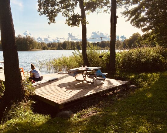 Wir warten derweil hier...