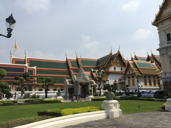 Gebäudekomplex  hier dürfen die gaaaanz wichtigen Leute ma übernachten