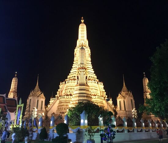 Und abends beleuchtet, sieht aus wie Gold